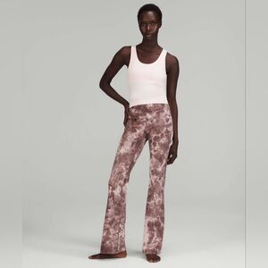 New Lululemon Ebb to Street Cropped Tank Top Rib Map Strawberry Milkshake Sz 4